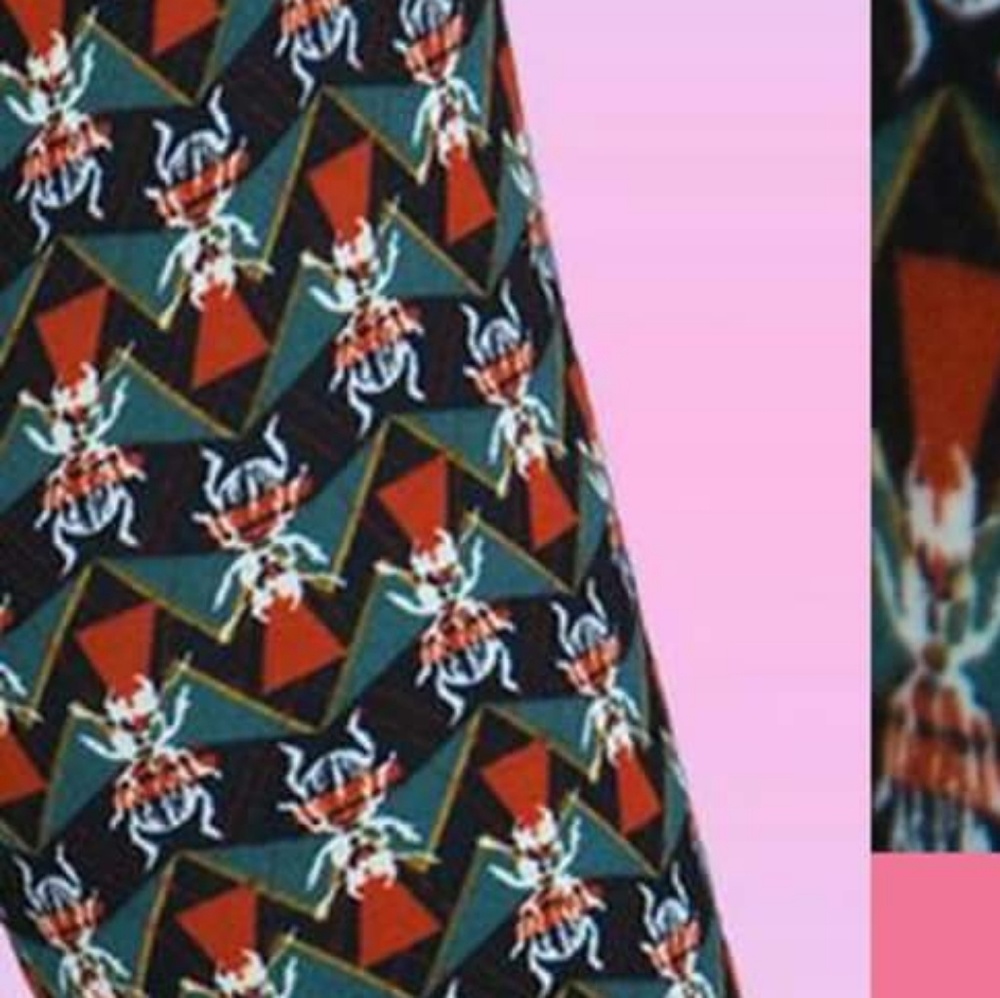 Lularoe T.C leggings with beetles fits sz 12_ 22